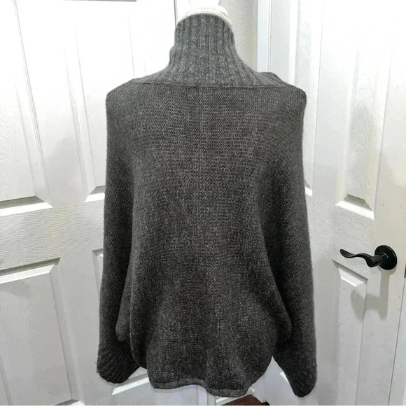 Umgee Big butterfly sleeves turtleneck sweater grey knit size S/M - Picture 5 of 9